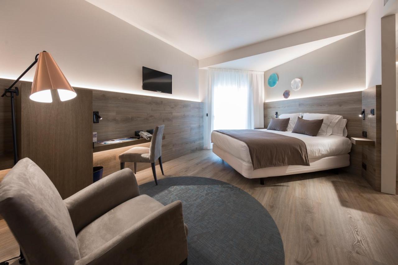Hotel & Spa Terraza 4 Sup Roses Luaran gambar